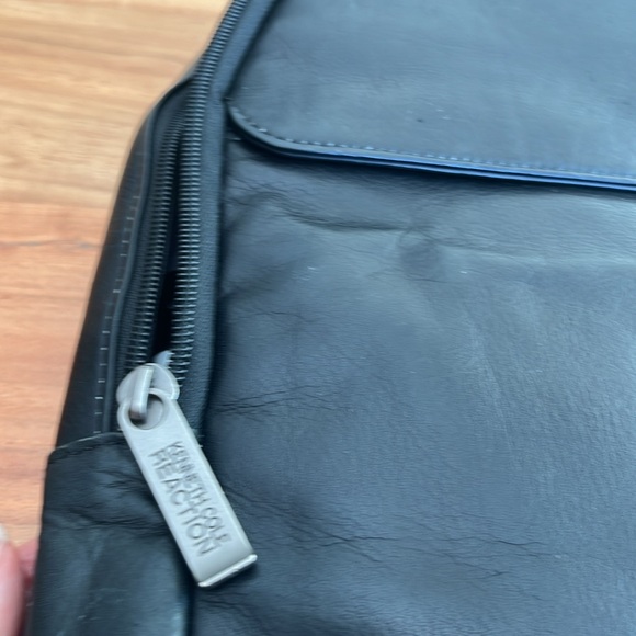 Kenneth Cole Full grain leather sling Columbian Backpack for 13” laptops - Picture 13 of 13